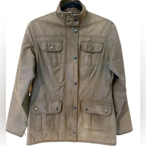 Barbour Women’s Utility Sylkoil Wax Jacket – Olive – UK 10 / US 6